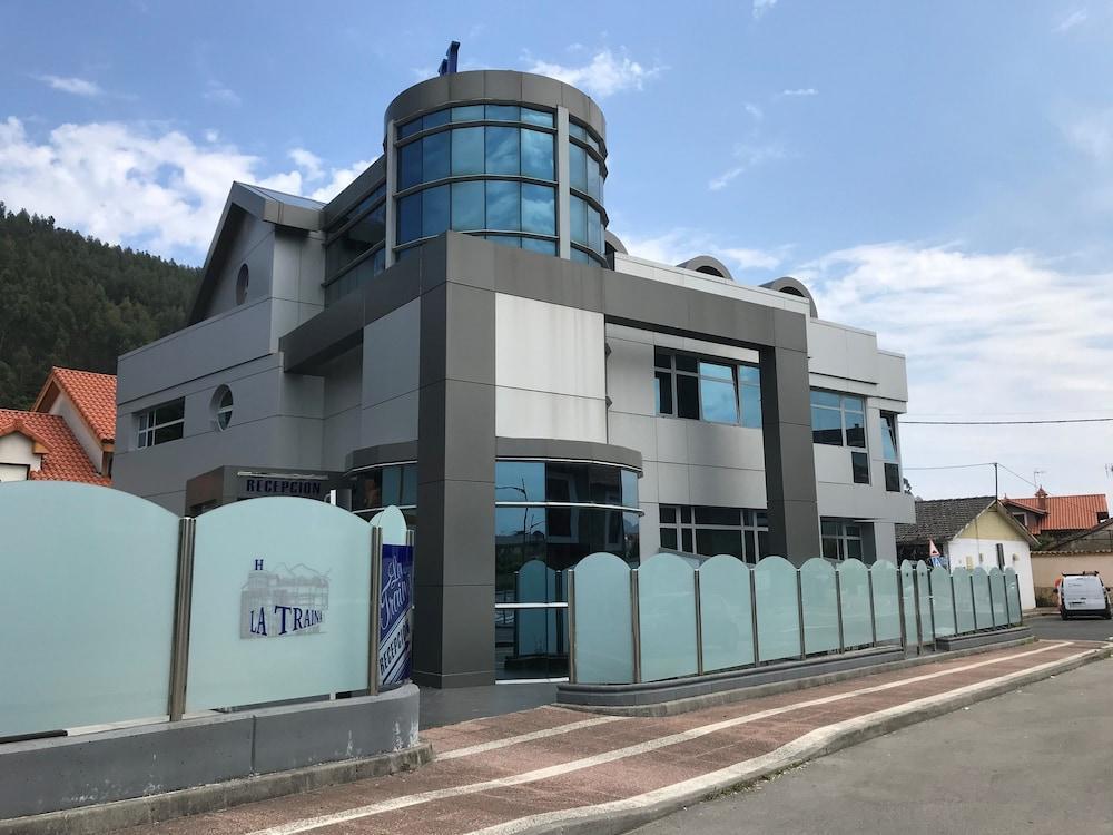 La Traina Hotel Argonos Exterior photo